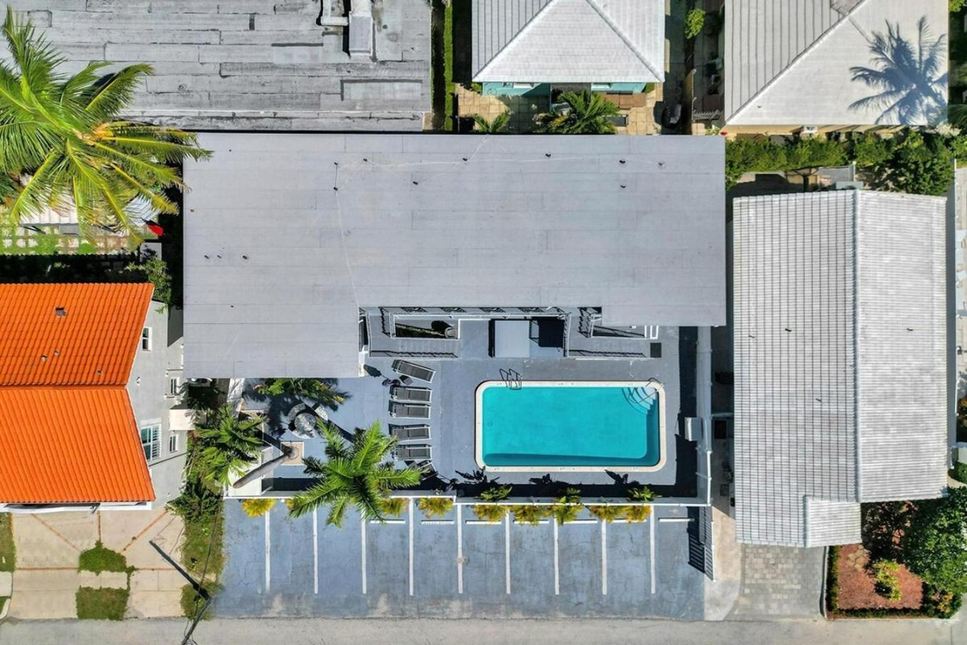 Waves On Desoto Rental Unit With Pool Hollywood Zewnętrze zdjęcie